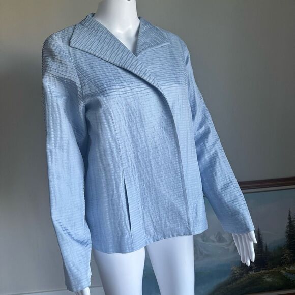 Eileen Fisher 100% Silk Sky Blue Pinch Pleated Open Blazer Jacket Sz M - Picture 1 of 6